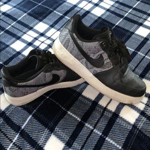 Black/Snakeskin AF1